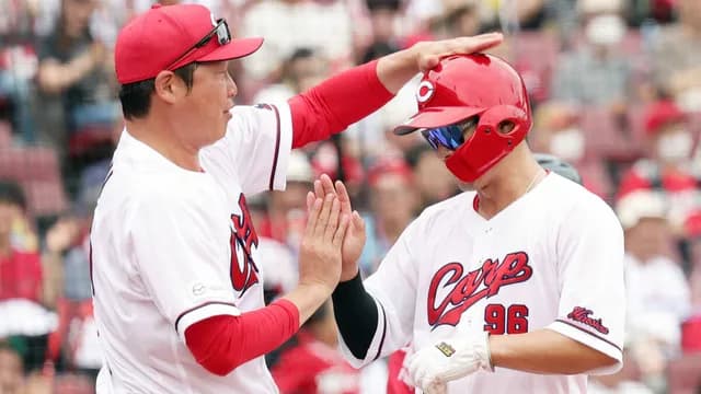 カープ奨成〝走者一掃〟3点決勝打！坂倉ダメ押し打！ファビモン猛打賞！森4回1失点！勝ちパ全投入で栗林9セーブ目！【広島5-2楽天/試合結果】