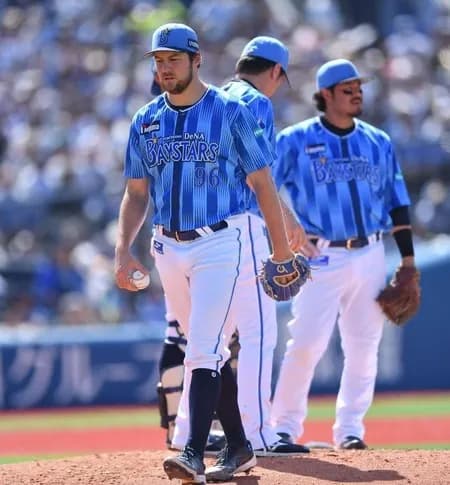 来日最短KOのバウアー「不運があった。ほとんど弱い当たり。ティー打撃でも起きえないことが起きた」