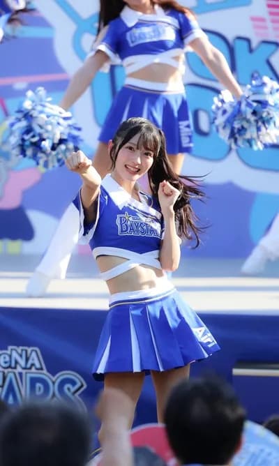 AKB「野球のチア楽しすぎた!#baystars️」→4万いいねwwwwwwwwwwww