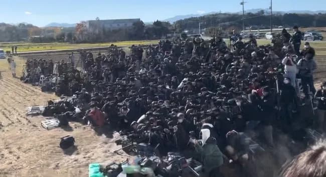 【画像】撮り鉄　得体の知れない集合体になるｗｗｗｗｗｗｗｗ