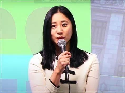 【悲報】三浦瑠麗さん、変わり果てた姿で発見される・・・・・・・・・・・・・・