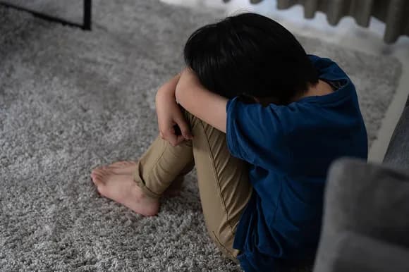 【終わりだよこの国】小中学生の10人に1人、登校拒否