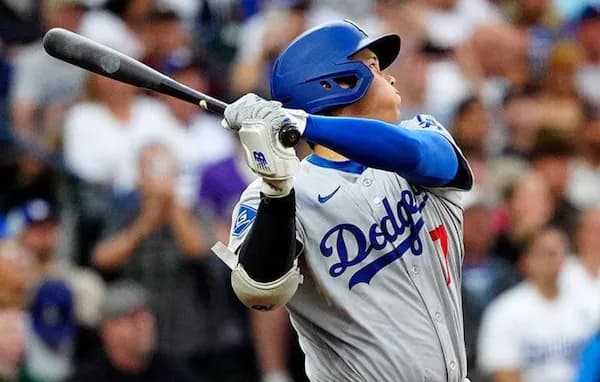 大谷翔平、2試合連発の第27号HRで日米通算300号到達