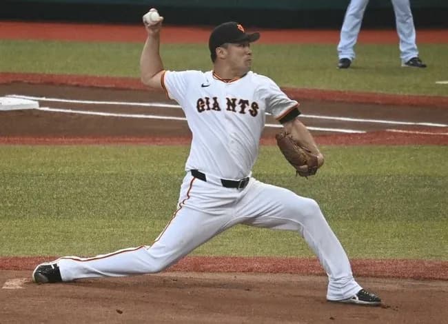 田中将大の『正面飛んでくれお祈り投法』って実は理論的にはかなり良いのでは？