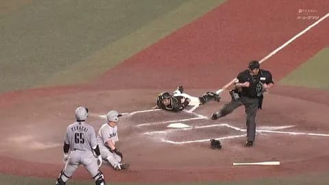 ロッテの攻撃、なんか雑であともうちょいの所で点が取れない…