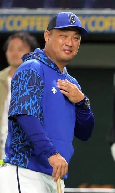DeNA・村田修一コーチ「ただ棒を持って打っているだけ。もっとみんな考えてやらないと」