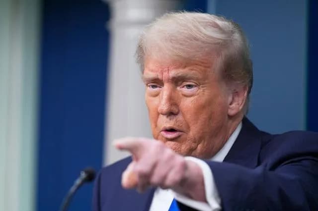 トランプ氏「日本との合意、疑わしい」30～35％の関税課すと示唆