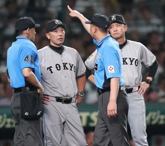 阿部監督が退場処分　巨人監督の退場は川上哲治監督以来51年ぶり