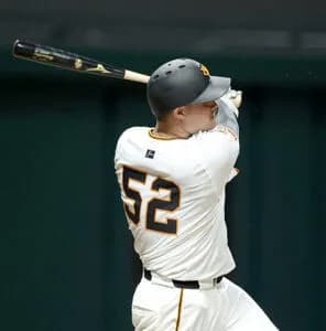 【朗報】巨人リチャード、山川と原宿で人命救助をした翌日から打撃開眼