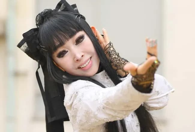 プリンセス天功「私の時給は5000万円。1ステージ大体1時間。それを年間300ステージ」