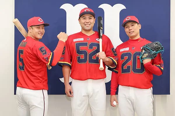 カープのアメフト風限定ユニ、賛否両論も「復活しただけでもありがたい」