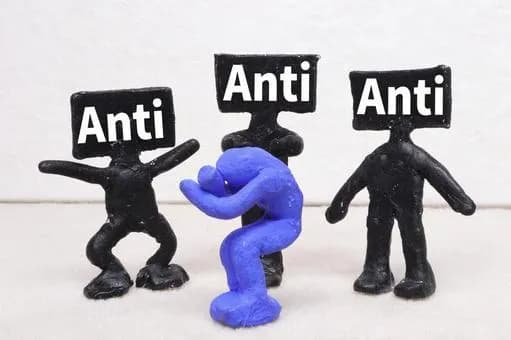 【悲報】ワイ、職場で嫌われてるｗｗｗｗｗｗｗｗｗｗｗｗｗｗｗｗ