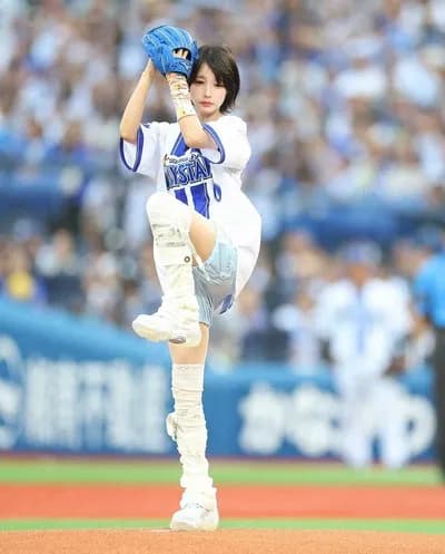 【朗報】あのちゃんのハマスタ「ノーバン始球式」ｗｗｗｗｗｗｗｗｗｗｗｗｗ