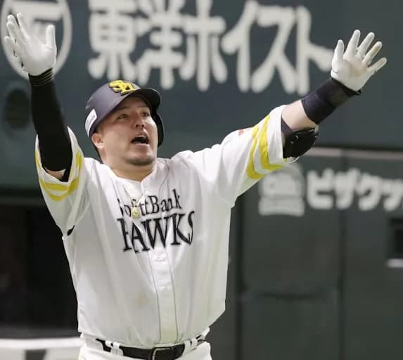 SB山川穂高　.194 13 37 ops.630（本塁打パリーグ3位、打点パリーグ2位）　←率直な印象