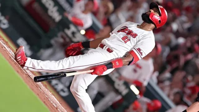 カープファビアン『7月打率.186 得点圏.000』←ちょっと心配。