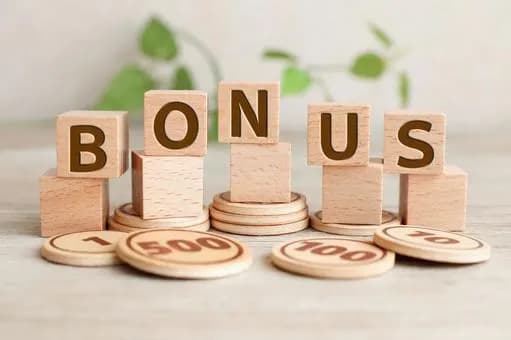 【急募】お前らって実際ボーナスどんくらい貰ってるん？ｗｗｗｗｗｗｗｗｗｗｗｗｗｗｗｗ
