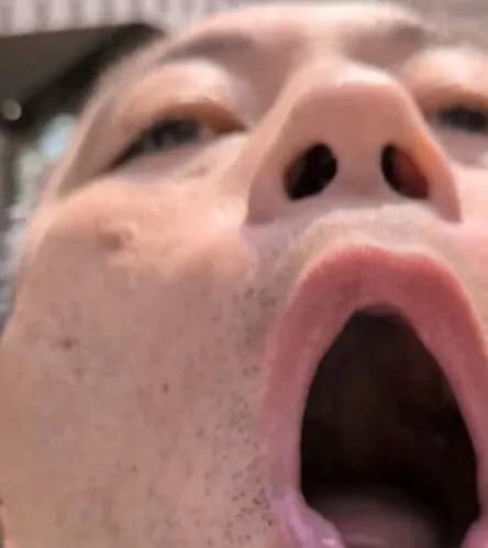 【動画】あのスマホを食うおっさん、別の角度が見つかるｗｗｗｗｗｗｗｗｗｗｗｗｗｗｗ