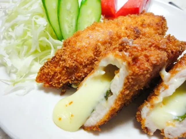 スーパーの惣菜コーナーにあったらテンション上がる食べ物←何が思い浮かんだ？