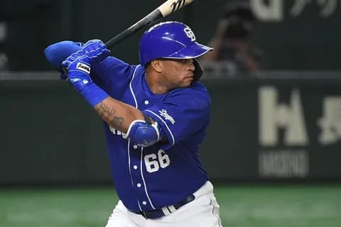 DeNAが元中日ビシエドを獲得