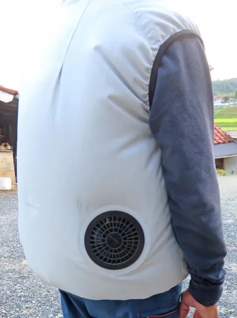 【疑問】空調服ってどうなん？あんなの涼しいはずないやんって思うんやけど・・・・・・