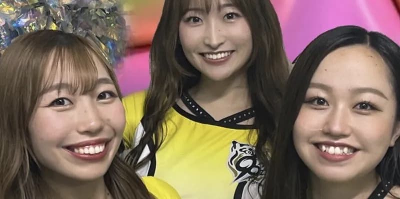 阪神の応援チアリーダー、腹筋がスベスベすぎる【画像あり】