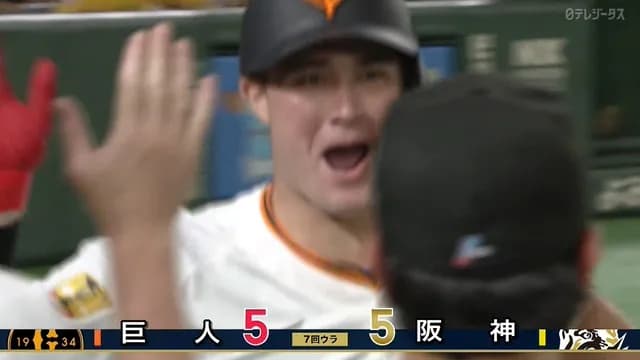 リチャード、面白すぎるｗｗｗ 自打球で悶絶 → いい感じに力が抜けて同点スリーランホームランｗｗｗｗ