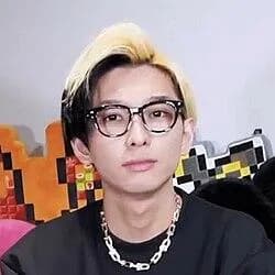 【朗報】ヒカル「年収50億、再生数日本一、人脈日本一」←こいつｗｗｗｗｗｗｗｗｗｗｗｗｗｗｗｗ