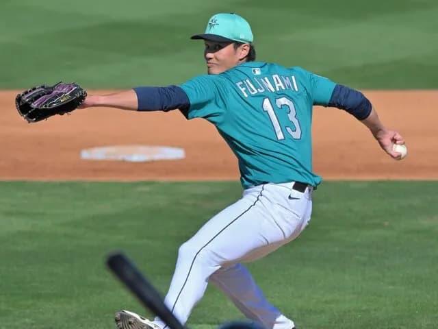 藤浪晋太郎(3A)　25年　5.79　21登板　18.2投球回　24奪三振　11被安打　26与四球 3与死球　WHIP1.98