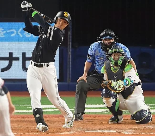 「やっぱりあなたはレフト方向」　ソフトバンク柳町達、V争い繰り広げる日本ハムの最強助っ人からの助言で球宴初安打　「身を乗り出してガッツポーズをしてくれた」