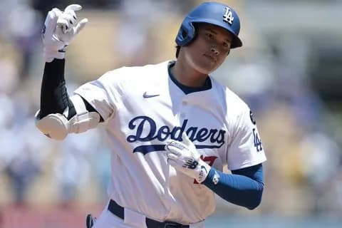 5戦連発37号に「伝説のような打撃だ！なんて才能なんだ！」驚愕の134メートル弾　大谷翔平が本拠地で「誰もいない」“12本”