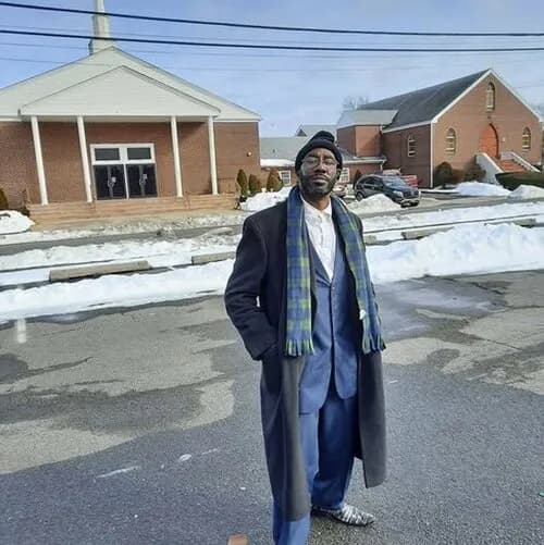 9キロの鎖ネックレスを付けてMRI検査を受けた男性死亡