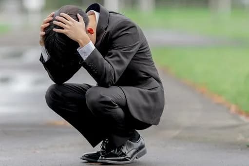 【悲報】20〜30歳以降で学生時代の友達と交流無くなるのって普通？ｗｗｗｗｗｗｗｗｗｗｗｗｗｗｗｗ