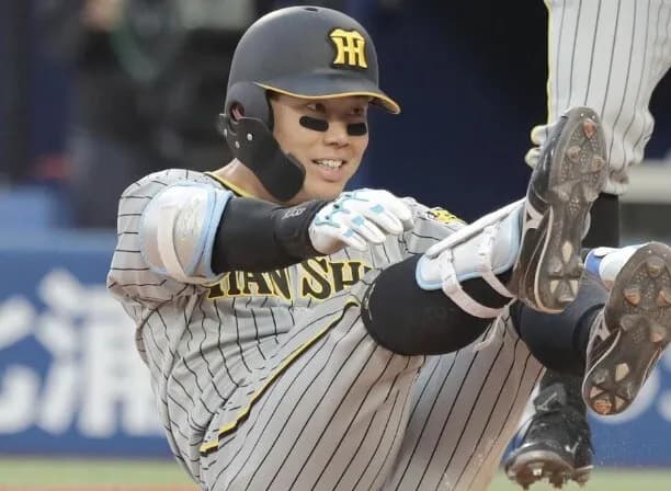 楠本(二軍)打率.308 OPS.823 ← もうこれ糸原と交代で良くね？