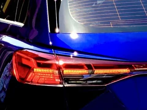 ネット民「車のウインカーを出す意味が分かりません。運転がおろそかになっていけないと思います」