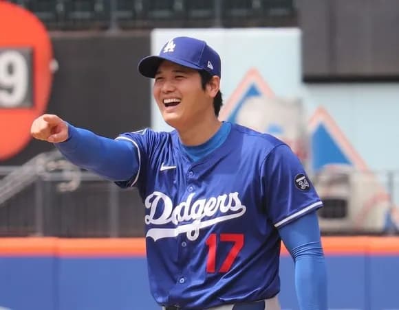 【画像】大谷翔平さん、180cm未満の男たちに対する態度がこちらｗｗｗｗｗｗ