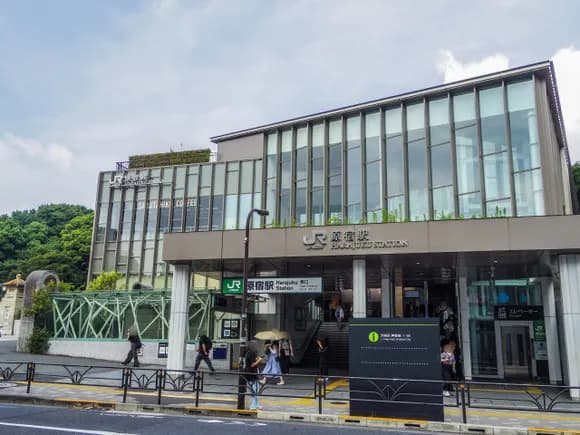 【悲報】原宿駅、キモくなりすぎて苦情が殺到ｗｗｗｗｗｗｗｗｗｗｗｗｗ