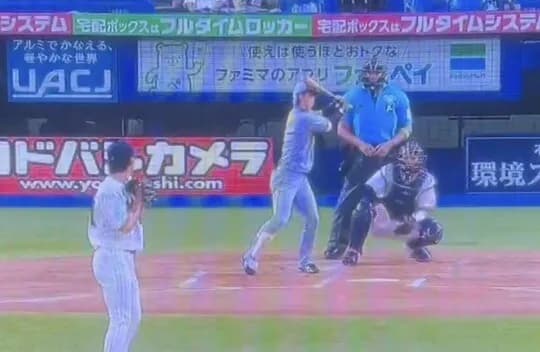 昨日の近本の打席のアレ、明らかにボークだったよな