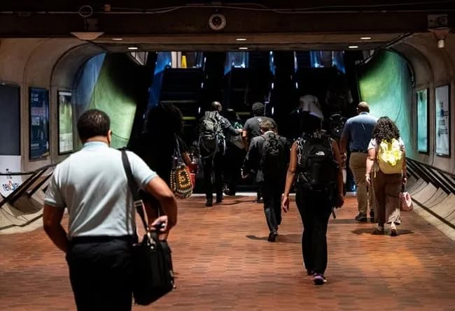 【悲報】アメリカ、リストラが爆増中……　コロナがに次ぐ多さ