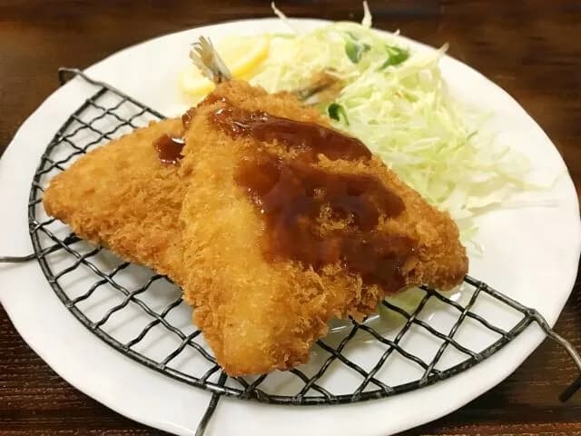 アジフライにはソース