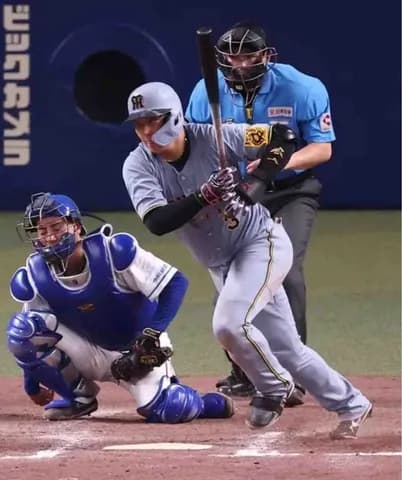 【阪神】5番大山悠輔も続いた!9回ダメ押し2点打 3番森下、4番佐藤輝と打点揃い踏み