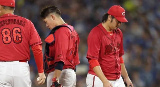 カープ9連戦初戦で『マシンガン継投』も火消し失敗。新井監督「迷わず塹江と中崎で」【監督談話/反省会】