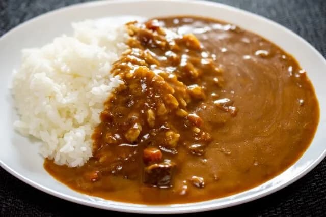レトルトカレーでいちばん美味いのは？