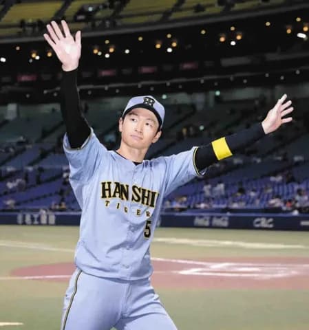 阪神・近本光司、5打数4安打1打点、チャンスメークの二塁打「初球から行っちゃおうかなと思っていたので、行っちゃいました」