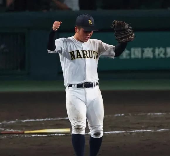 【悲報】鳴門高校エース、バントのサインが出ていたのにホームランを打ってしまうｗｗｗｗｗｗｗｗｗ