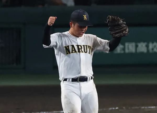 【悲報】鳴門高エース、バントのサインが出ていたのにホームランを打ってしまう