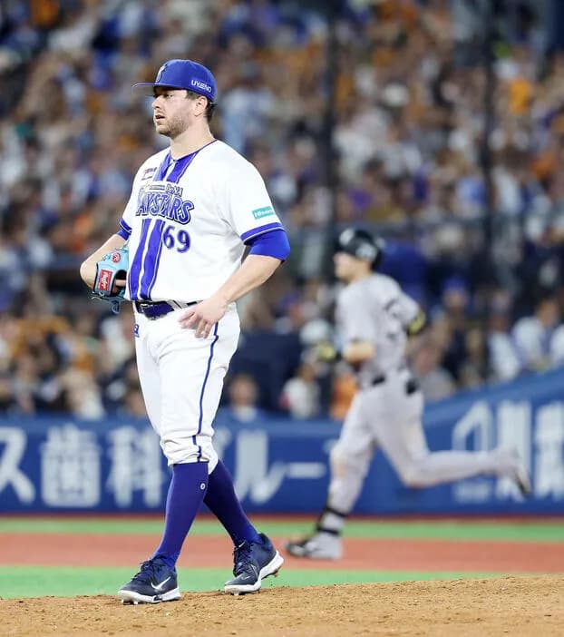 【DeNA】６回途中３失点ケイは怒りの降板　２位巨人と2.5差、５勝12敗１分けで勝ち越し消滅