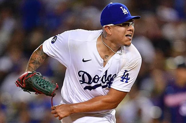 NPB2球団がフリオ・ウリアス(MLB最多勝・防御率タイトル持ち）を調査。過去にDVで出場停止