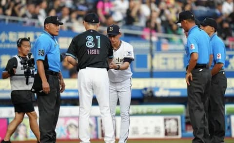 オリックスの外国人5人ベンチ入り事件、球団と事務局と審判のミスだった
