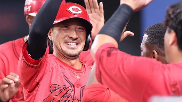 カープ奨成5号先頭打者HR！菊池3号3ラン＆決勝犠飛で4打点！モン4安打！末包1打点！守備ミス多数も打力で逆転勝利！【広島6-5中日/試合結果】