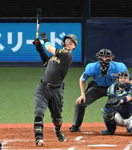 阪神・佐藤輝　サイクル惜しい！３１号＆４安打　王さんに並んだ入団５年目１１５号　藤川監督「今、最も誇れる選手」